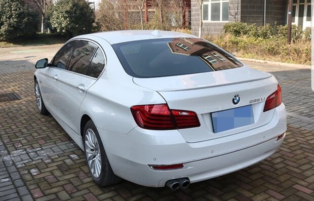 BMW F10 spoiler lip spuitklaar 